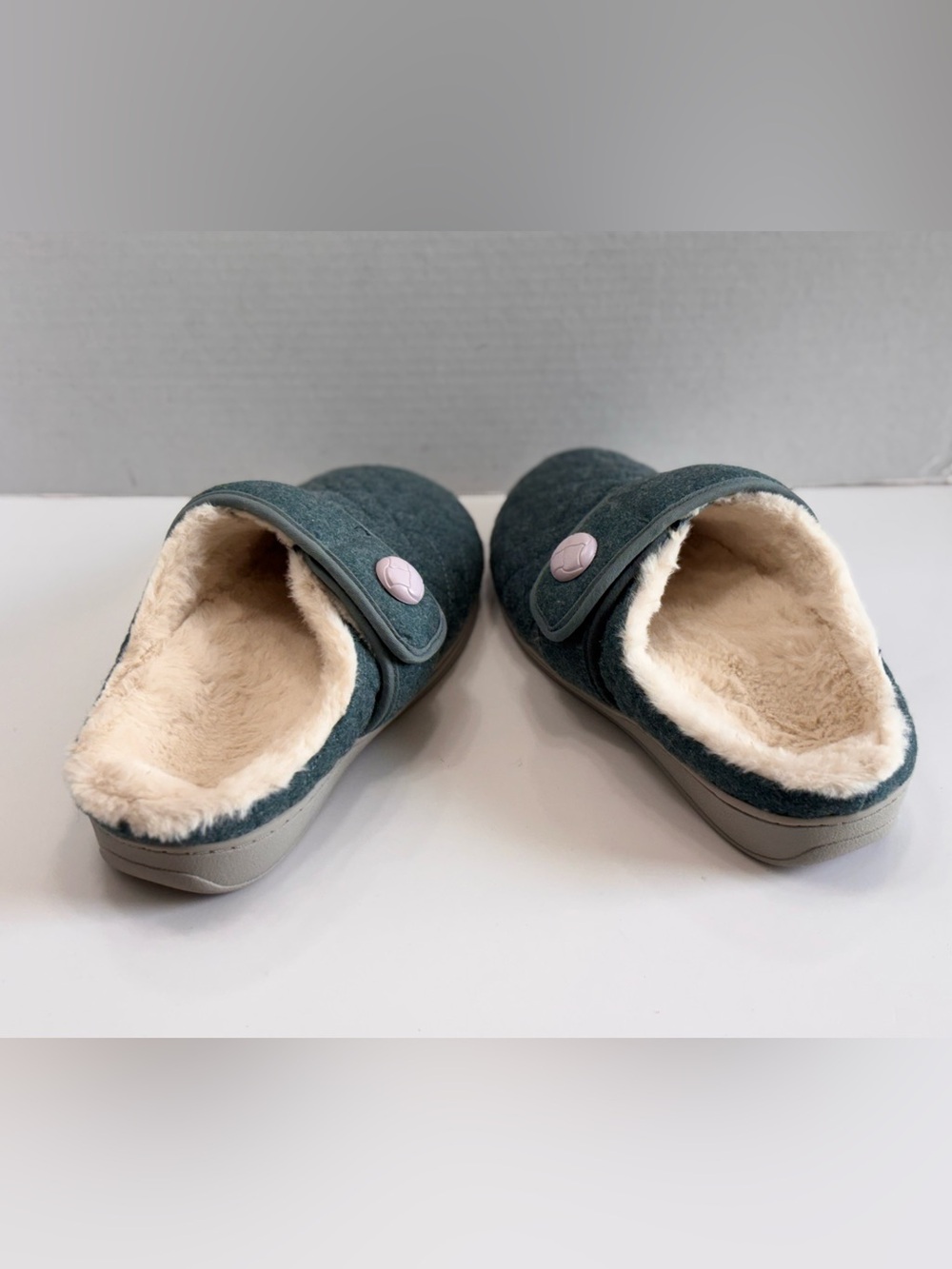 Vionic Carlin Women Sz 7 Green Quilted Slip On Slippers Arch Support Comfort Fur - Picture 10 of 14